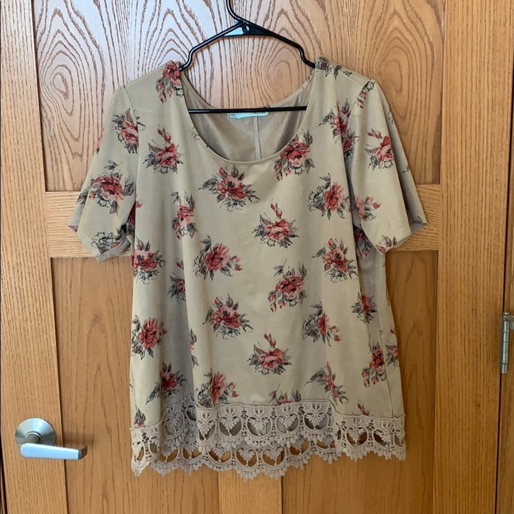 Maurices Floral Lace Trim Velvet T Shirt XL